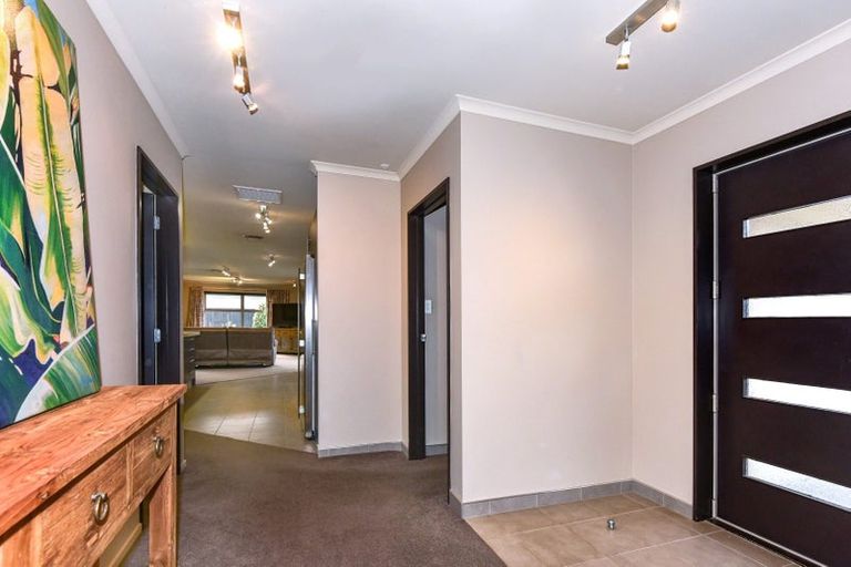 Photo of property in 33 Dryden Avenue, Rolleston, 7614