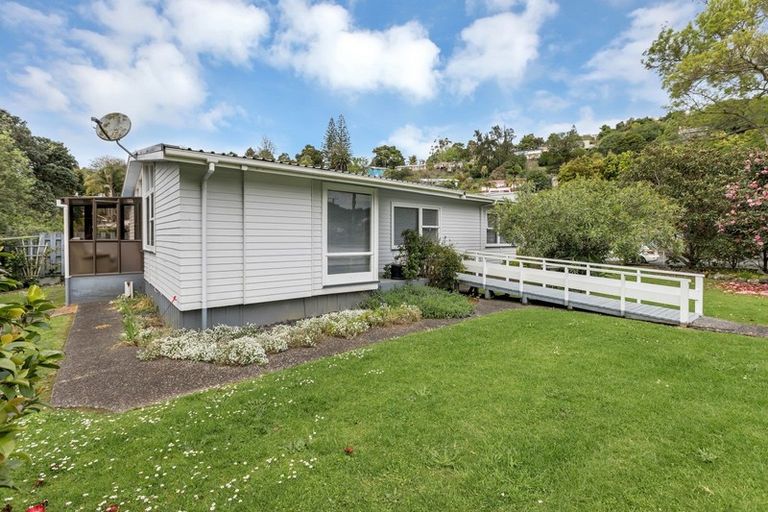 Photo of property in 1 Willow Place, Horahora, Whangarei, 0110