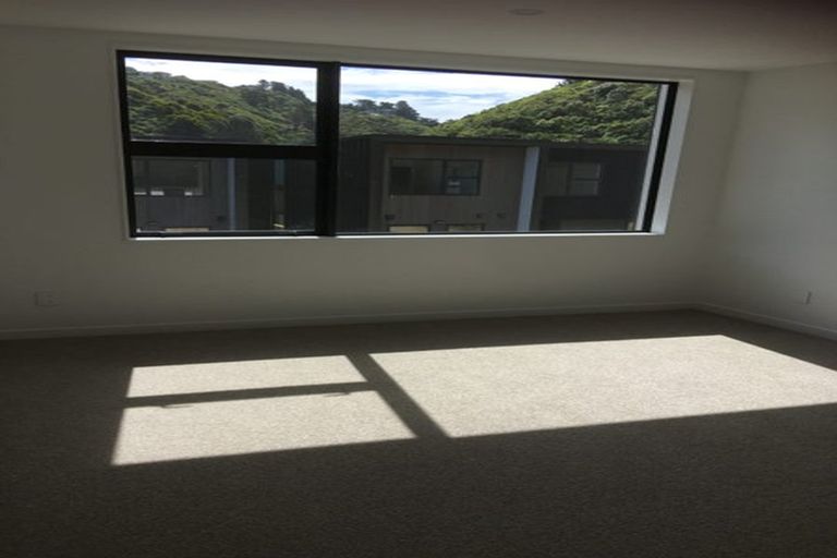 Photo of property in 24 Rua Kai Way, Brooklyn, Wellington, 6021