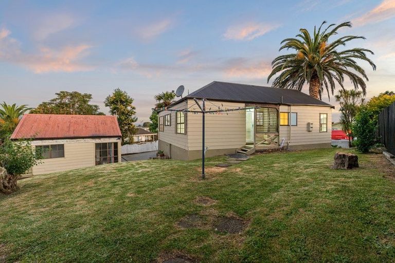 Photo of property in 28 Mcquarrie Avenue, Wattle Downs, Auckland, 2103