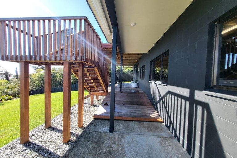 Photo of property in 13 Stanton Crescent, Karoro, Greymouth, 7805