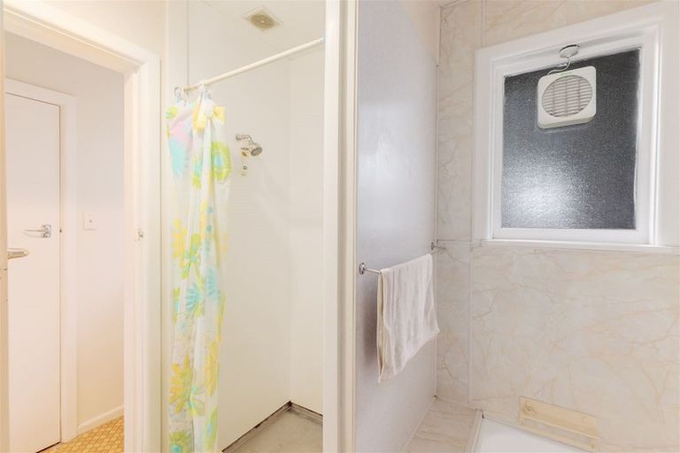 Photo of property in 1/236 Grahams Road, Burnside, Christchurch, 8053