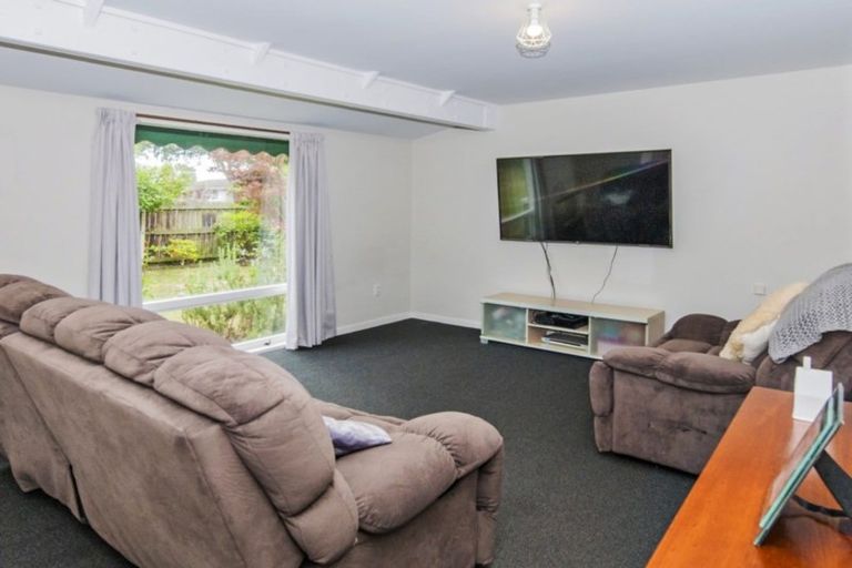 Photo of property in 2/337 Hendersons Road, Hoon Hay, Christchurch, 8025