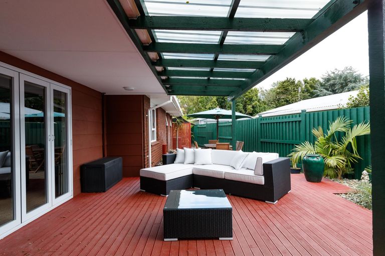 Photo of property in 19 Humphries Place, Awapuni, Palmerston North, 4412