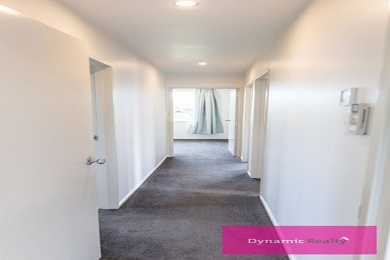Photo of property in 15 Royal Park Drive, Parklands, Christchurch, 8083