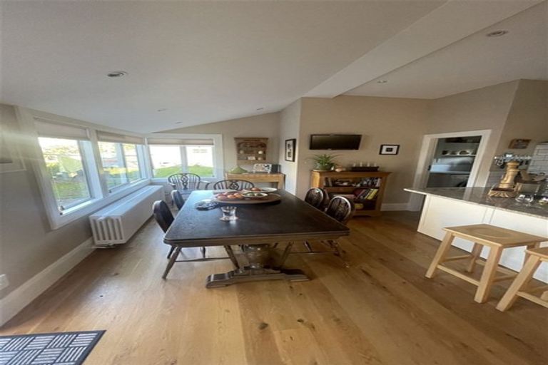 Photo of property in 108 Weston Road, St Albans, Christchurch, 8052