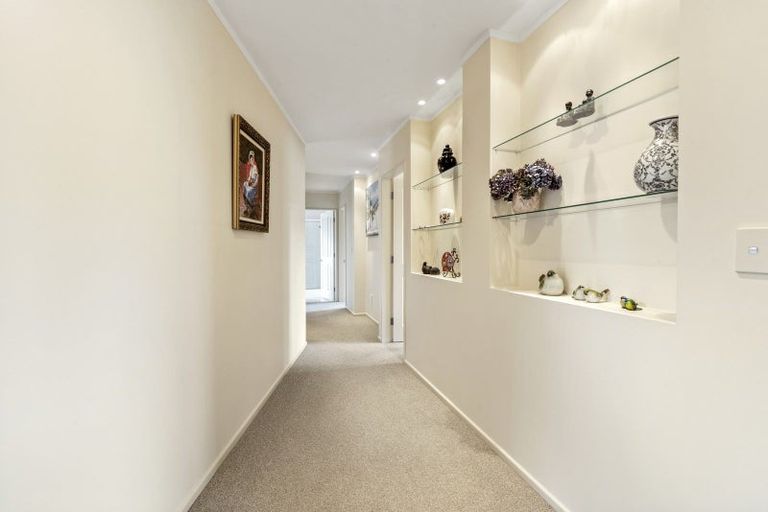 Photo of property in 12 Corfe Castle Lane, Levin, 5510