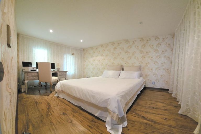 Photo of property in 3/7 The Avenue, Albany, Auckland, 0632