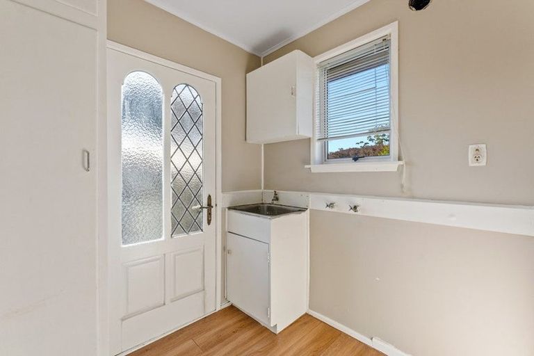 Photo of property in 53b Springs Road, Parakai, 0830