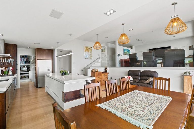 Photo of property in 15 Tiromoana Crescent, Bell Block, New Plymouth, 4312