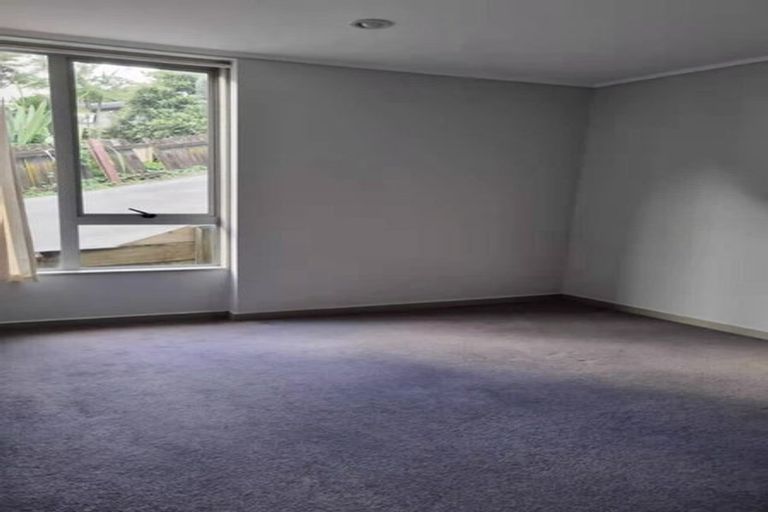 Photo of property in 13 View Road, Glenfield, Auckland, 0627