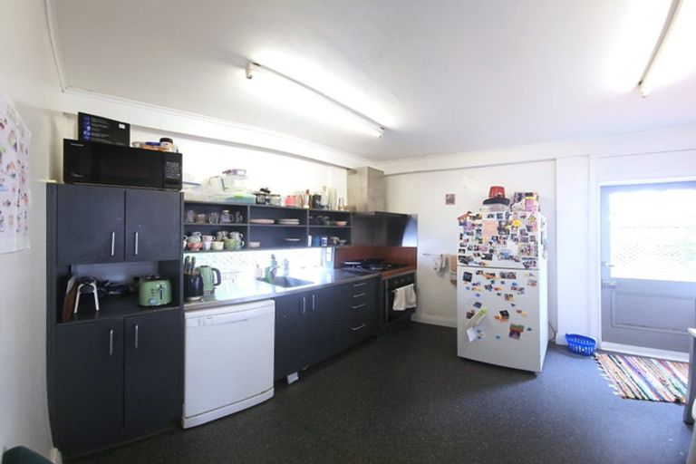 Photo of property in 9 Bidwill Street, Mount Cook, Wellington, 6021