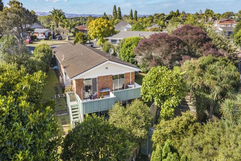 Photo of property in 6 Polandson Place, Opaheke, Papakura, 2113
