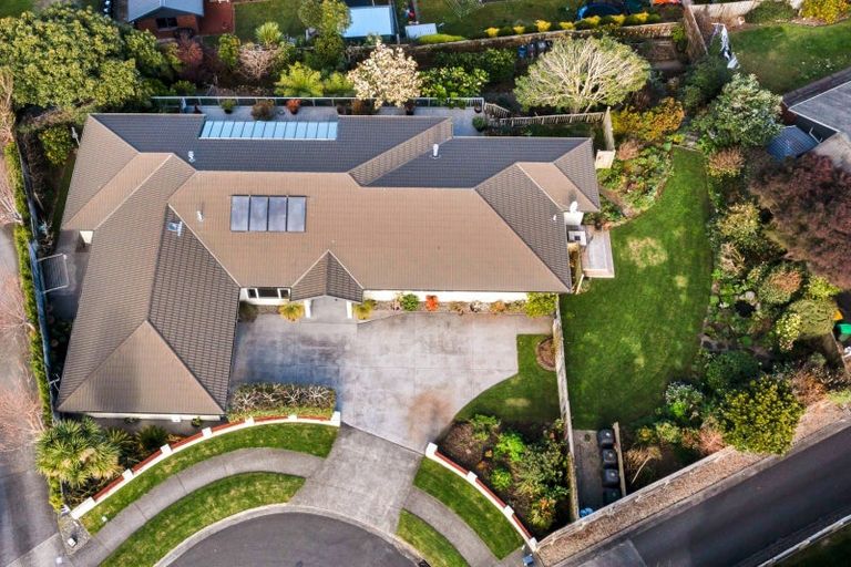 Photo of property in 15 Anderson Way, Highlands Park, New Plymouth, 4312