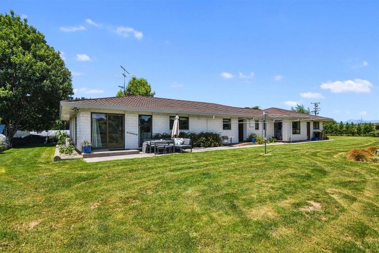 Photo of property in 28 Neudorf Road, Upper Moutere, 7175