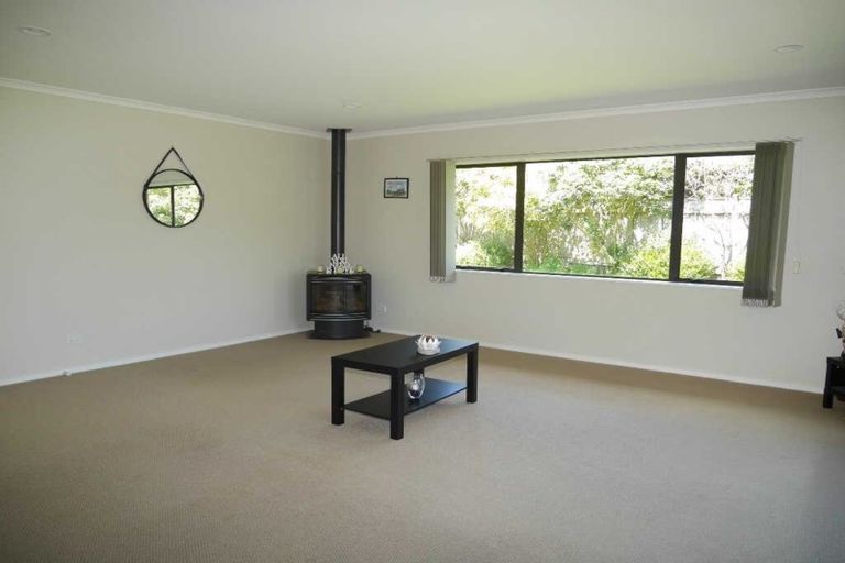 Photo of property in 4 Monarch Place, Paraparaumu Beach, Paraparaumu, 5032