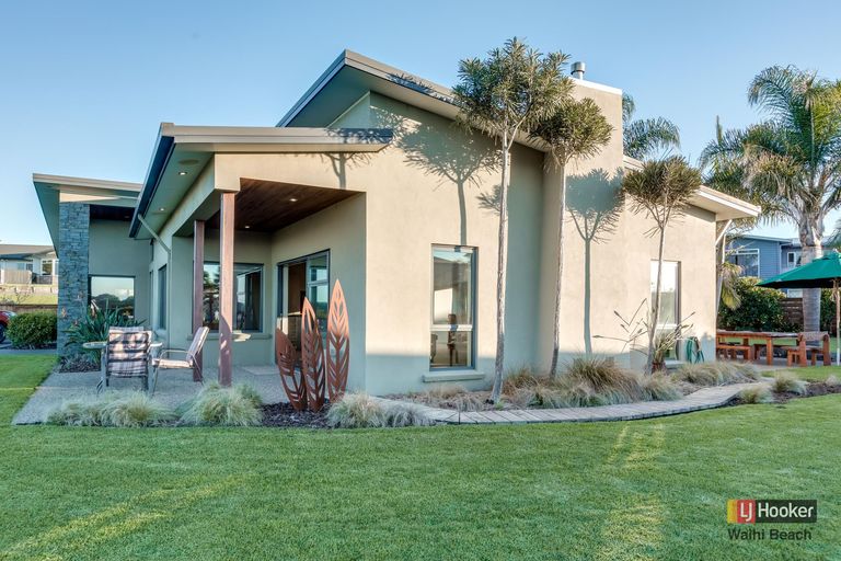 Photo of property in 111 Koutunui Road, Athenree, Katikati, 3177