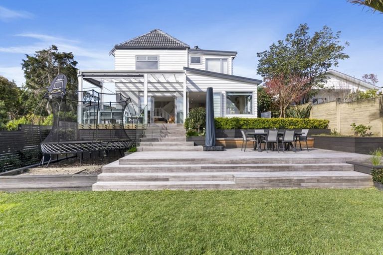 Photo of property in 3/22 Church Street, Northcote Point, Auckland, 0627