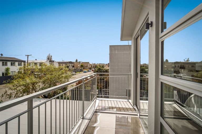 Photo of property in 18a Brockworth Place, Riccarton, Christchurch, 8011