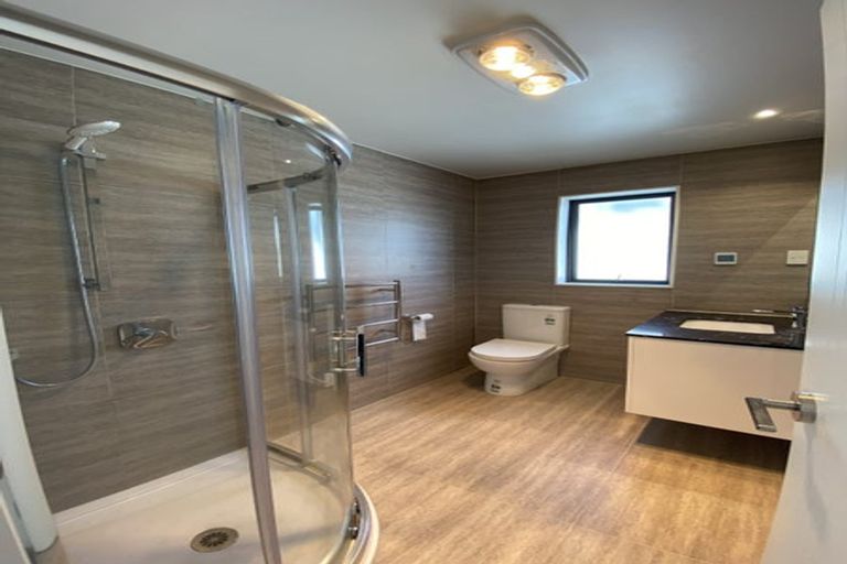 Photo of property in 30 Toanui Road, Hobsonville, Auckland, 0616