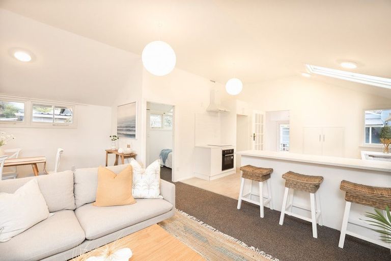 Photo of property in 5 Bridge Street, Waikuku Beach, 7473