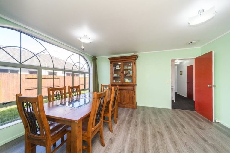Photo of property in 72 Parnell Heights, Kelvin Grove, Palmerston North, 4414