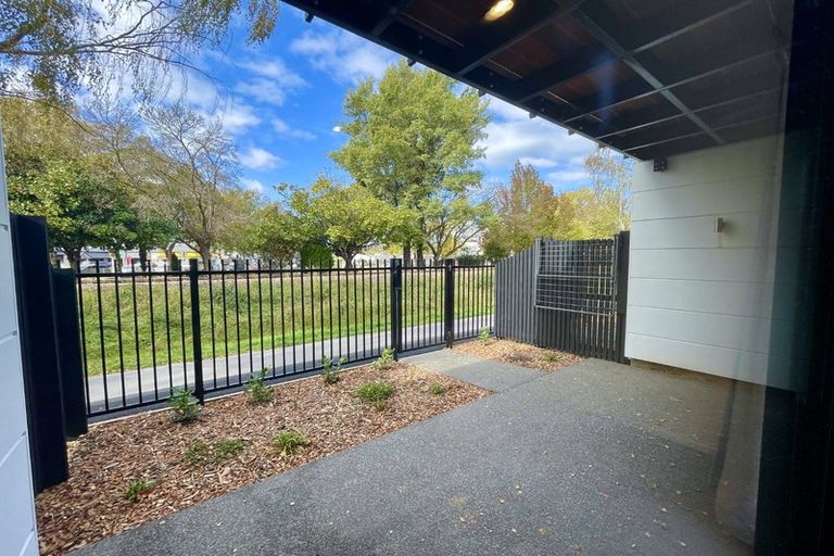 Photo of property in 7/27 Harewood Road, Papanui, Christchurch, 8053