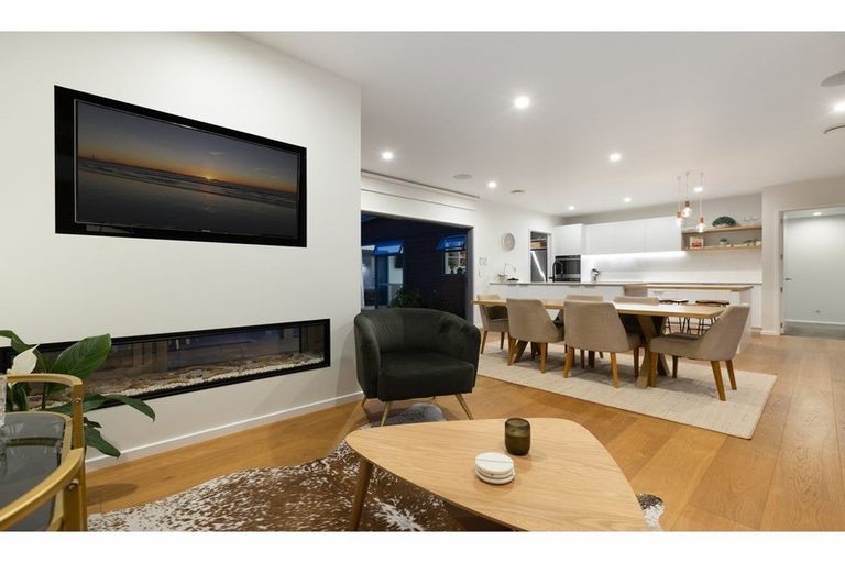 Photo of property in 19 Awatira Drive, Papamoa Beach, Papamoa, 3118