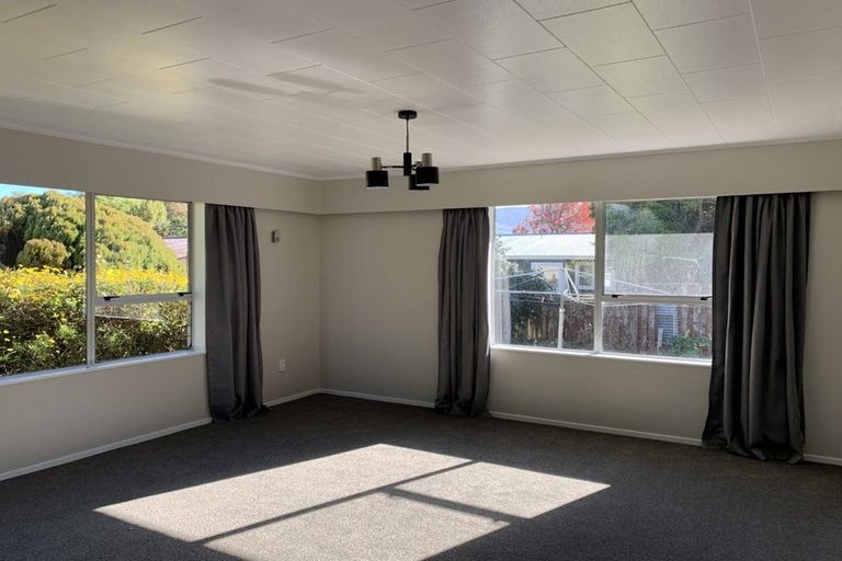 Photo of property in 41 Atkinson Street, Woodville, 4920