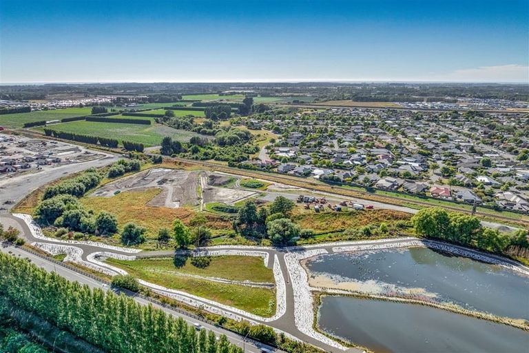 Photo of property in 15 Cunliffe Road, Redwood, Christchurch, 8051