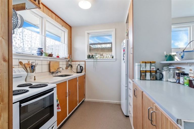 Photo of property in 214 Mairehau Road, Burwood, Christchurch, 8083