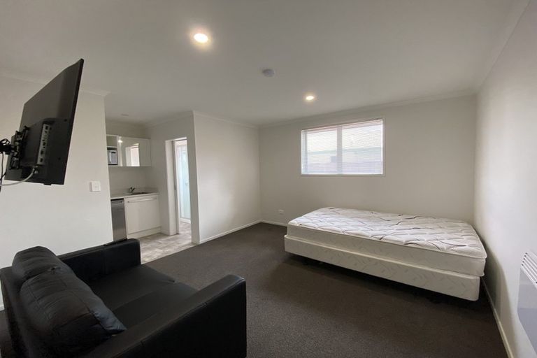 Photo of property in 2/29 Normandy Avenue, Melville, Hamilton, 3206