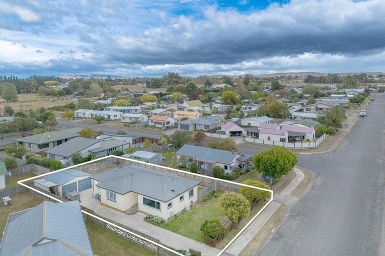 Photo of property in 26 Svenson Road, Waipukurau, 4200