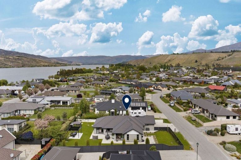 Photo of property in 24 Ethereal Crescent, Mount Pisa, Cromwell, 9383