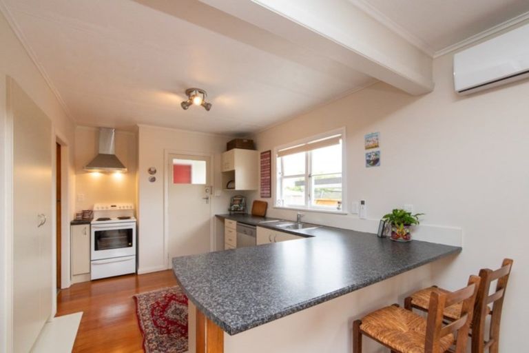 Photo of property in 81 Thames Street, Rongotea, 4476