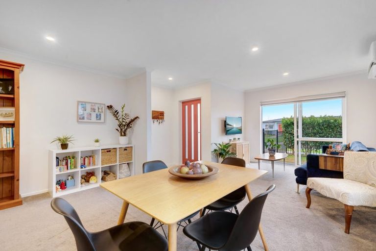 Photo of property in 117 Kuaka Drive, Takanini, 2112