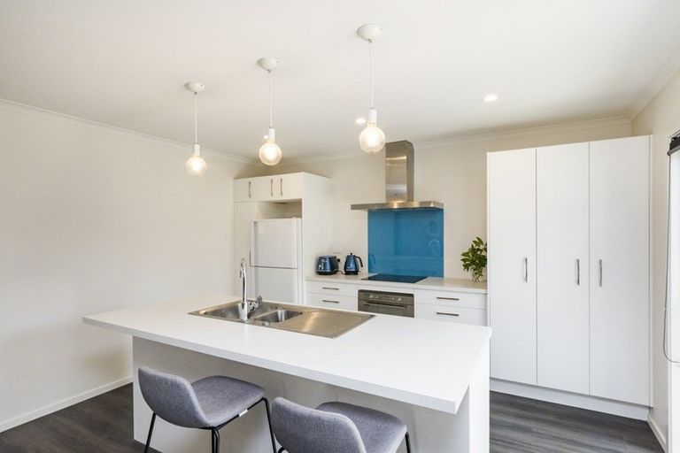 Photo of property in 6 Cardiff Street, Highbury, Palmerston North, 4412