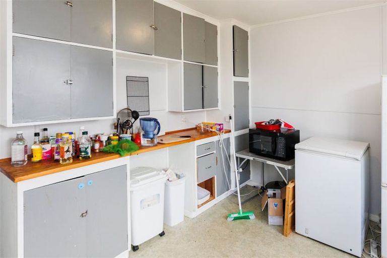 Photo of property in 8-10 Opie Place, Highbury, Palmerston North, 4412