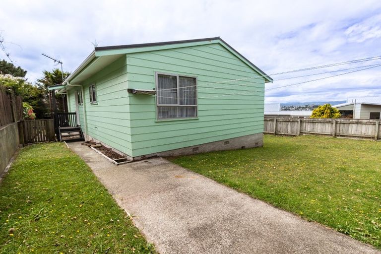 Photo of property in 11 Nalanda Crescent, Broadmeadows, Wellington, 6035