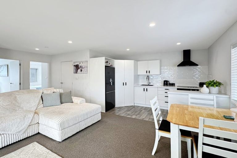 Photo of property in 11 Kamahi Crescent, Papamoa Beach, Papamoa, 3118
