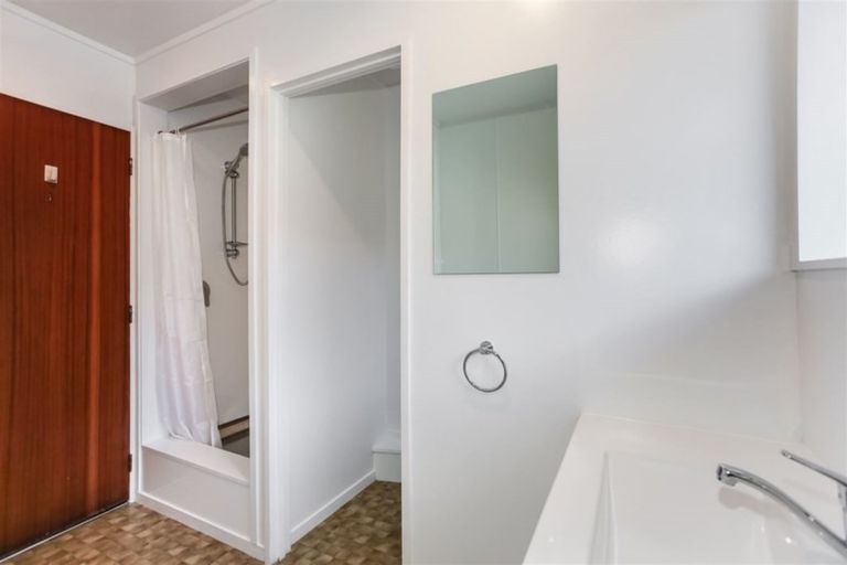 Photo of property in 2/24 West Street, Pukekohe, 2120