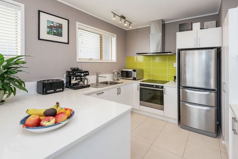 Photo of property in 3/119 Ridge Road, Howick, Auckland, 2014