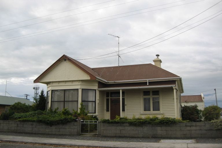 Photo of property in 19 Gordon Street, Balclutha, 9230