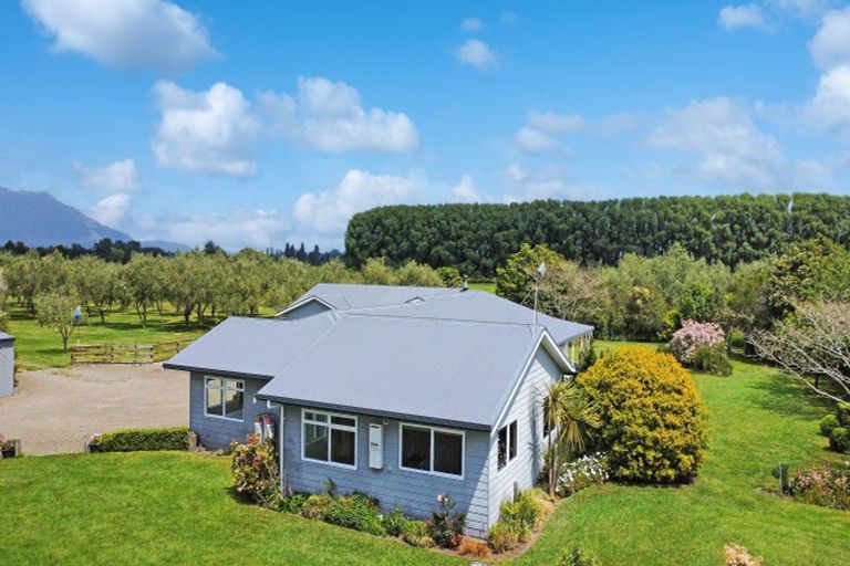 Photo of property in 2 Edgehaven Lane, Te Teko, Whakatane, 3193