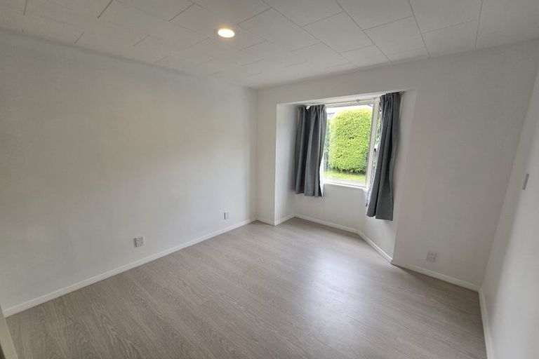 Photo of property in 4 Kiwi Road, Raumati Beach, Paraparaumu, 5032