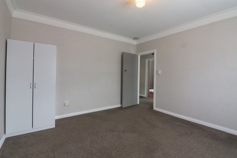 Photo of property in 15 Winchester Street, Levin, 5510