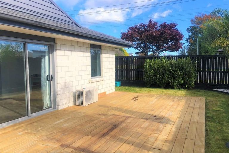 Photo of property in 1/56 Sandwich Road, Saint Andrews, Hamilton, 3200