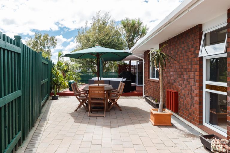 Photo of property in 19 Humphries Place, Awapuni, Palmerston North, 4412