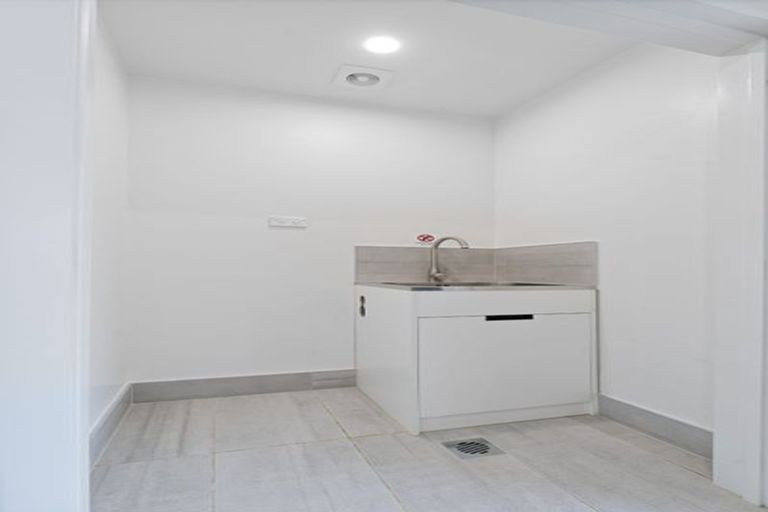 Photo of property in 18/106 Triangle Road, Massey, Auckland, 0614