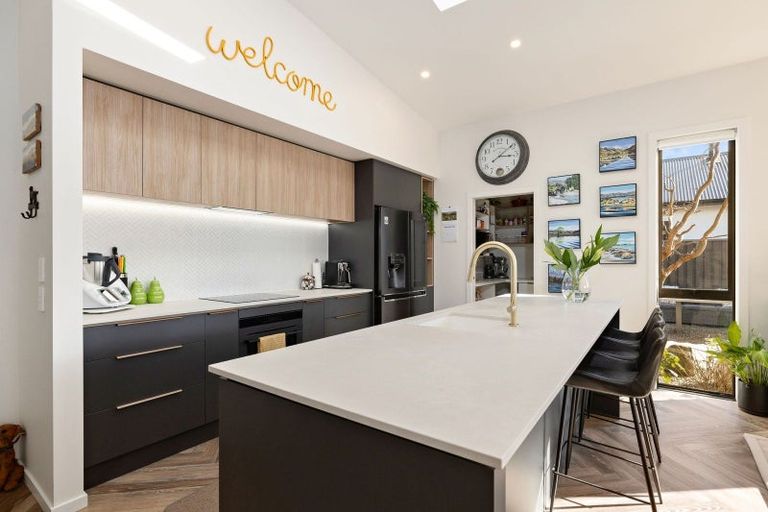 Photo of property in 19 Searle Drive, Cromwell, 9310